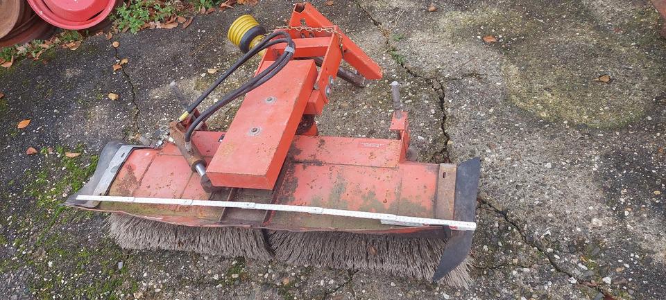 WIMA Kehrmaschine Kehrwalze Frontbesen Frontkehrmaschine Traktor