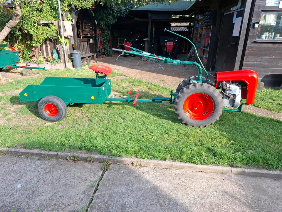 IRUS U 900 MIT SULKY, SITZKARRE( EINACHSER, EINACHSSCHLEPPER)